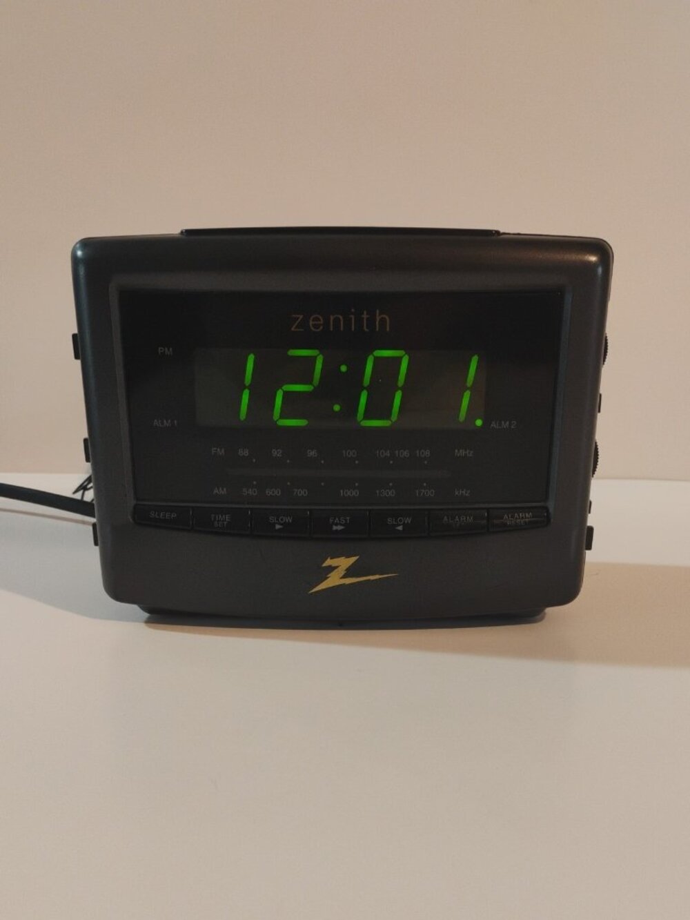 Zenith Am Fm Dual Alarm Clock Radio Model Z124B Tested Works 90s Vintage Retro